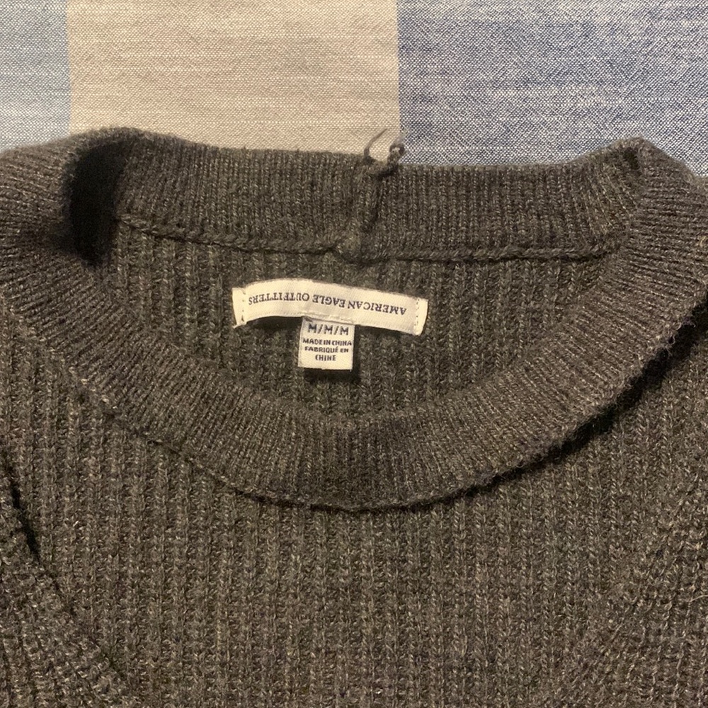 AE gray sweater